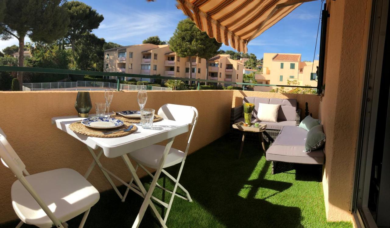 Studio Avec Terrasse Et Piscine Bandol Exterior foto